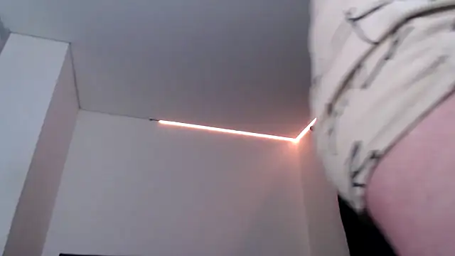 dolcemacca online show from 10-08-25, 03:52