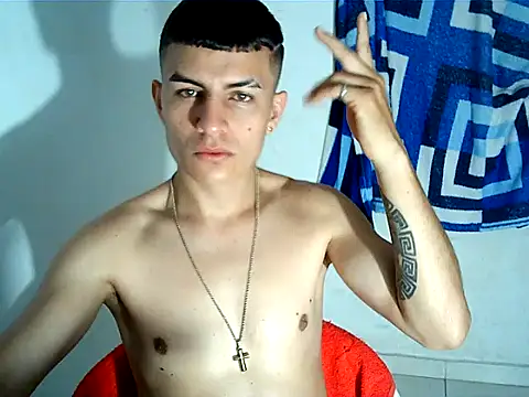 Snapshot of SHAT_SEX chatting on 10-23-25, 05:22 SHAT SEX online show from 10-23-25, 05:22