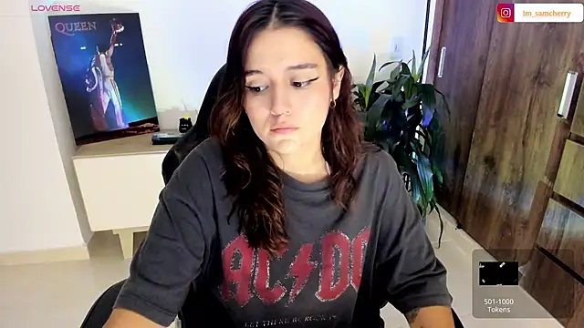 Snapshot of samantha_cherry chatting on 09-25-25, 01:06 samantha cherry online show from 09-25-25, 01:06