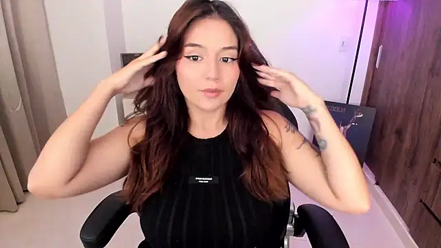 Snapshot of samantha_cherry chatting on 02-06-26, 03:08 samantha cherry online show from 02-06-26, 03:08