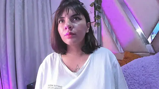 xhinata hyugax online show from 01-04-25, 10:55