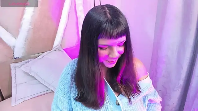 xhinata hyugax online show from 11-12-25, 11:08