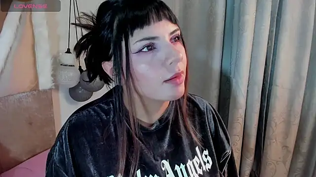 xhinata hyugax online show from 09-13-25, 11:38