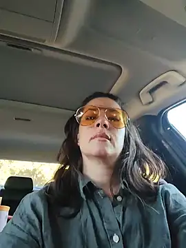 highly inappropriate online show from 06-24-26, 02:15