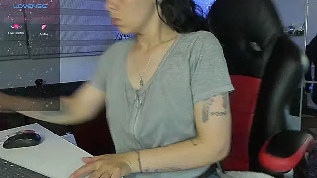 natasha logan  online show from 02-28-26, 04:12