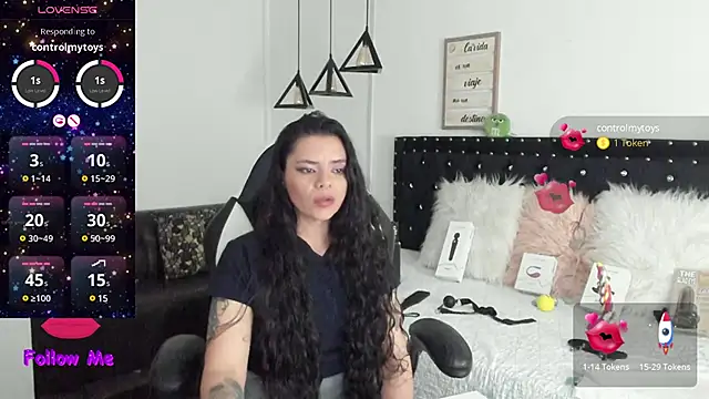 natasha logan  online show from 02-25-25, 01:21