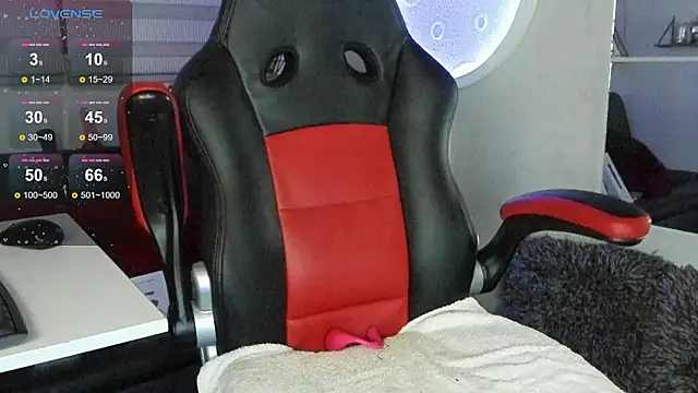 natasha logan  online show from 03-06-26, 04:07