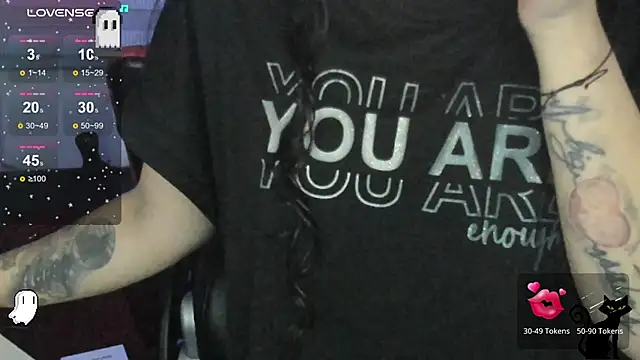 natasha logan  online show from 12-23-25, 04:01