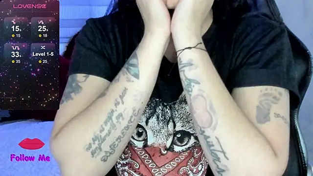 natasha logan  online show from 04-12-26, 04:05