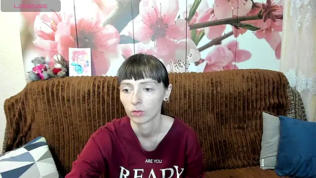 TayanaJons online show from 06-17-26, 07:08