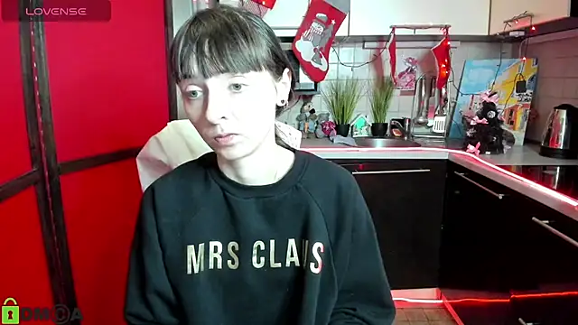 TayanaJons online show from 12-14-25, 07:58