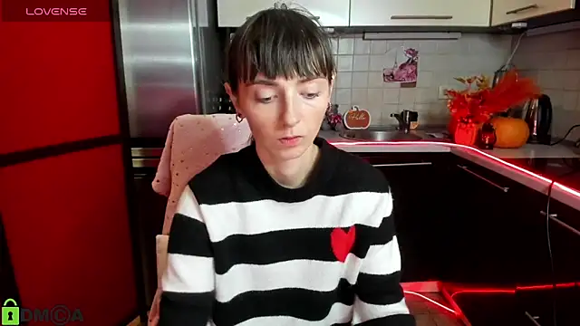 TayanaJons online show from 11-27-25, 07:53