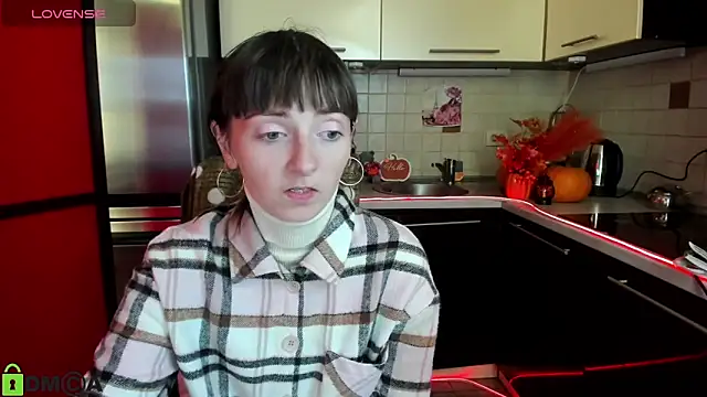 TayanaJons online show from 11-19-25, 08:03