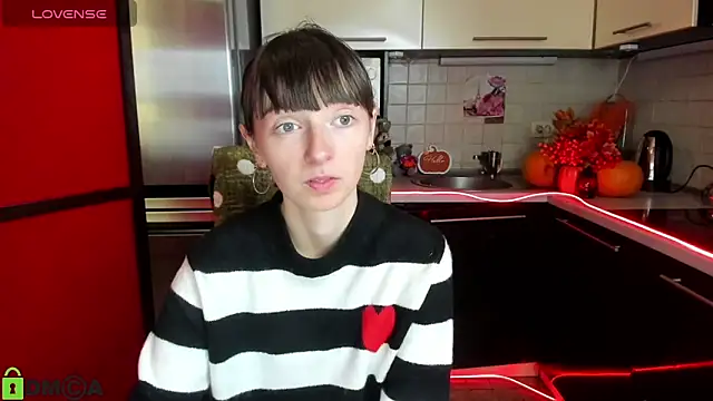 TayanaJons online show from 11-10-25, 07:57