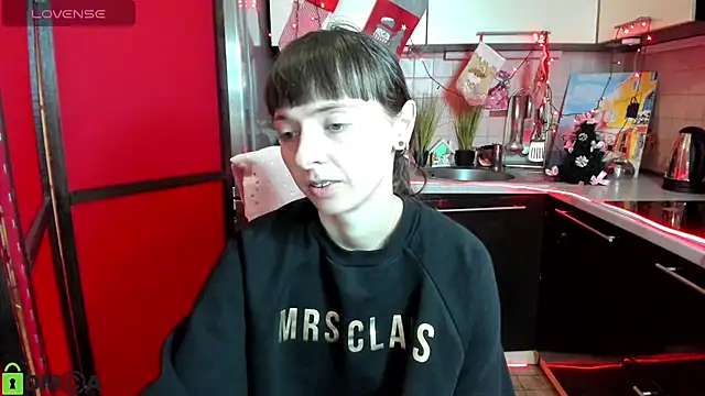 TayanaJons online show from 12-15-25, 07:58