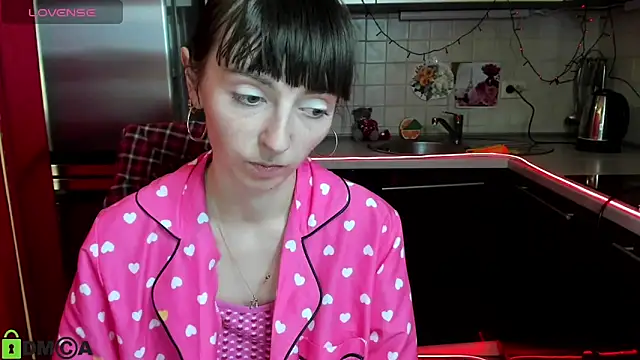 TayanaJons online show from 03-11-25, 10:51