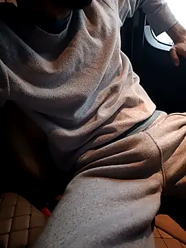 Freezing Duck online show from 02-05-26, 02:02