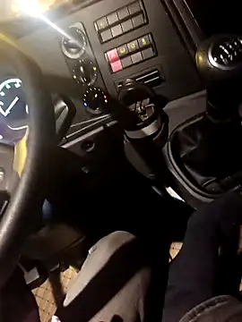 Freezing Duck online show from 12-02-25, 03:58