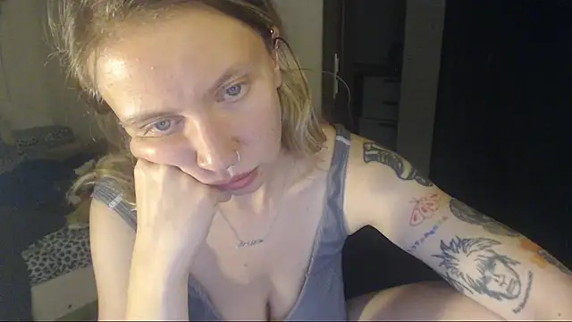 Snapshot of amanda_kiss_kiss chatting on 09-14-25, 09:04 amanda kiss kiss online show from 09-14-25, 09:04
