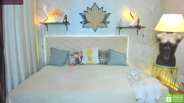 StripBianka online show from 09-25-25, 06:30