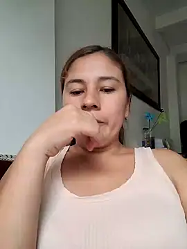 selena gomez2 online show from 10-26-25, 07:14