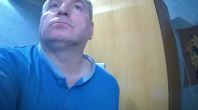 Snapshot of GYurmoka70 chatting on 12-24-24, 11:44 GYurmoka70 online show from 12-24-24, 11:44