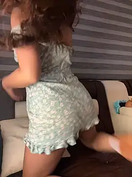 Snapshot of crystal_bunny7 chatting on 03-17-25, 12:53 crystal bunny7 online show from 03-17-25, 12:53