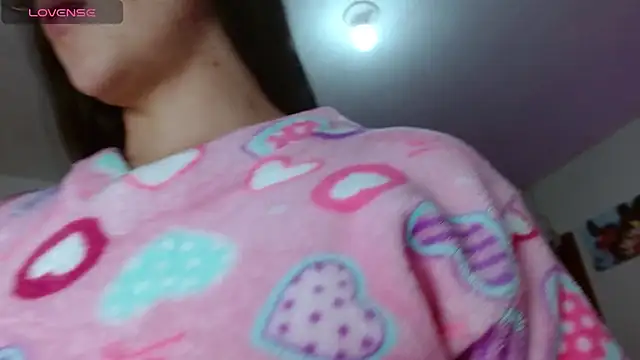Snapshot of antonella_sweet33 chatting on 03-12-25, 08:52 antonella sweet33 online show from 03-12-25, 08:52