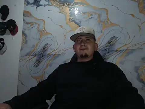 Snapshot of myke_andrade chatting on 03-05-26, 03:36 myke andrade online show from 03-05-26, 03:36