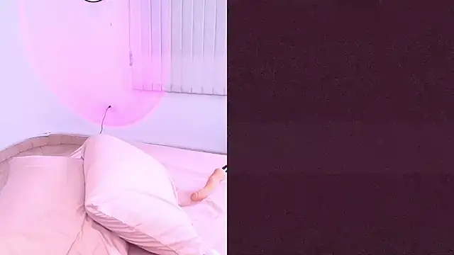 Little Siena online show from 01-15-26, 01:58