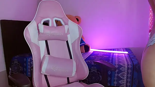 Dakota bumm online show from 11-07-25, 04:11