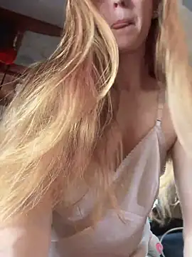 GoldenFlameGoddess online show from 03-13-25, 06:01