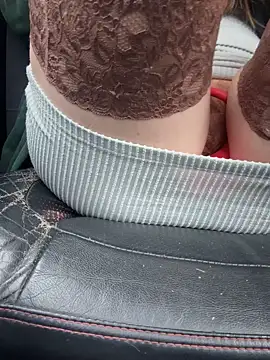 GoldenFlameGoddess online show from 04-19-26, 03:35