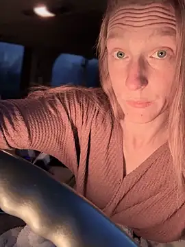 GoldenFlameGoddess online show from 12-16-25, 03:16