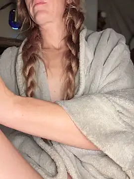 GoldenFlameGoddess online show from 11-03-25, 01:37