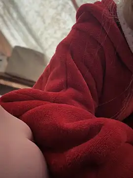 GoldenFlameGoddess online show from 04-05-26, 02:46