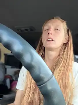 GoldenFlameGoddess online show from 10-25-25, 07:14