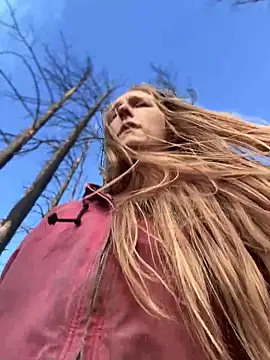 GoldenFlameGoddess online show from 11-27-25, 04:07