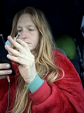 GoldenFlameGoddess online show from 12-04-25, 03:11