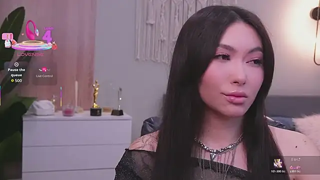 Molly Jons online show from 03-29-26, 01:07