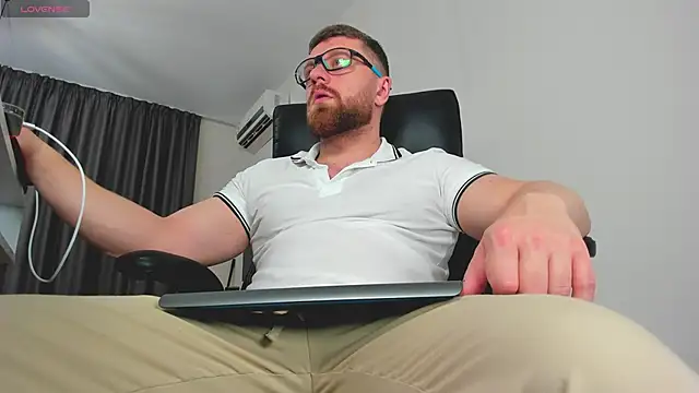 Findom guy online show from 02-11-26, 12:38