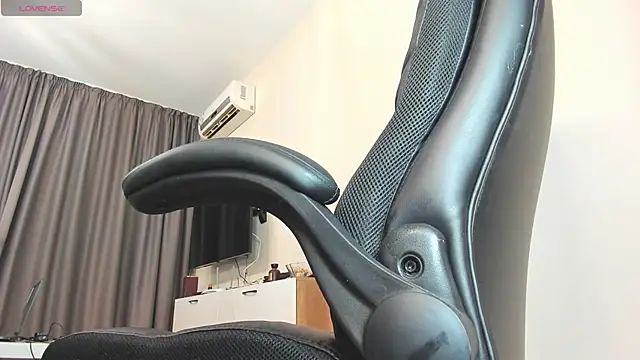 Findom guy online show from 12-19-25, 12:51