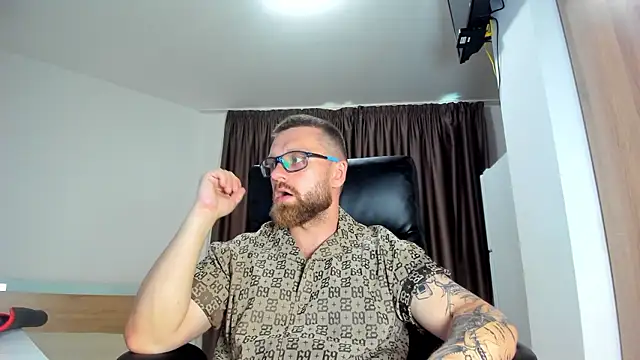 Findom guy online show from 07-12-26, 03:57