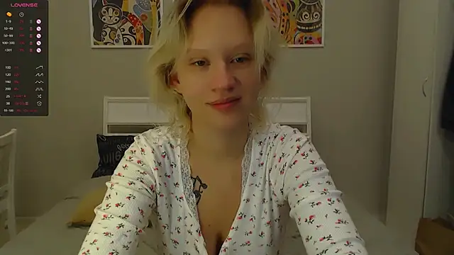 Snapshot of amelia_lye chatting on 03-10-25, 04:03 amelia lye online show from 03-10-25, 04:03