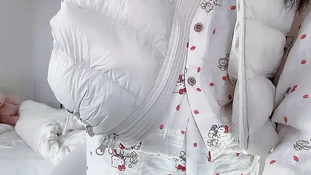 Snapshot of MIa59 chatting on 03-15-26, 12:06 MIa59 online show from 03-15-26, 12:06