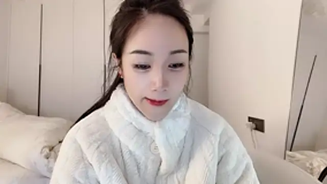 Snapshot of MIa59 chatting on 02-10-26, 02:10 MIa59 online show from 02-10-26, 02:10