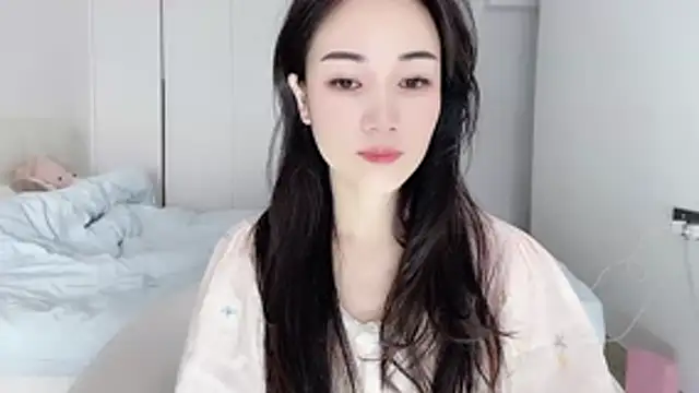 Snapshot of MIa59 chatting on 12-02-25, 01:06 MIa59 online show from 12-02-25, 01:06