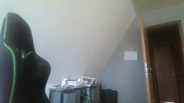 Golffahrer1982 online show from 11-04-25, 09:24