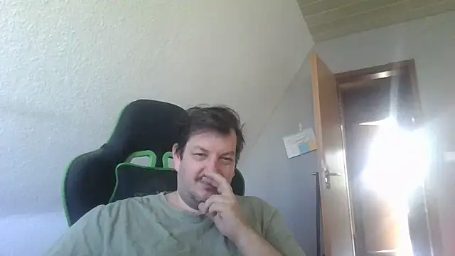 Golffahrer1982 online show from 05-26-26, 06:33