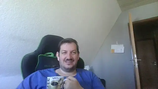 Golffahrer1982 online show from 09-23-25, 08:54